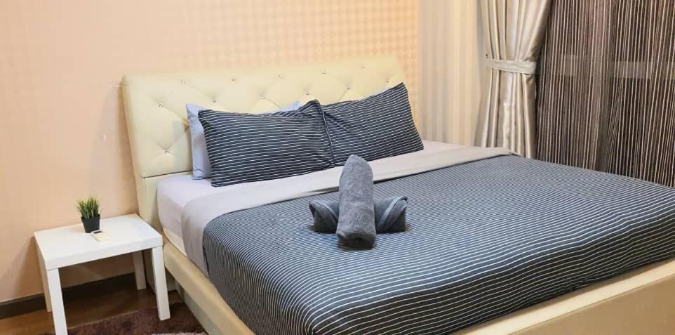 Regalia Suites With Infinity Pool Klcc By Staycation Homes Kuala Lumpur Extérieur photo